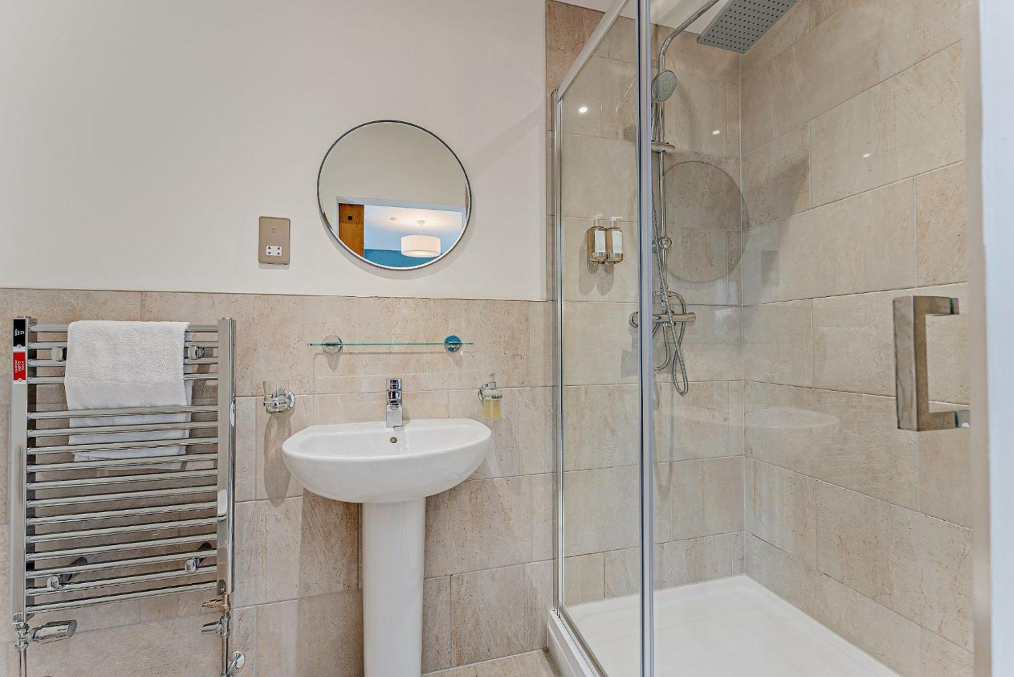 2 Bed Ground Floor Apartment - 11 Plas Pistyll Ngoại thất bức ảnh